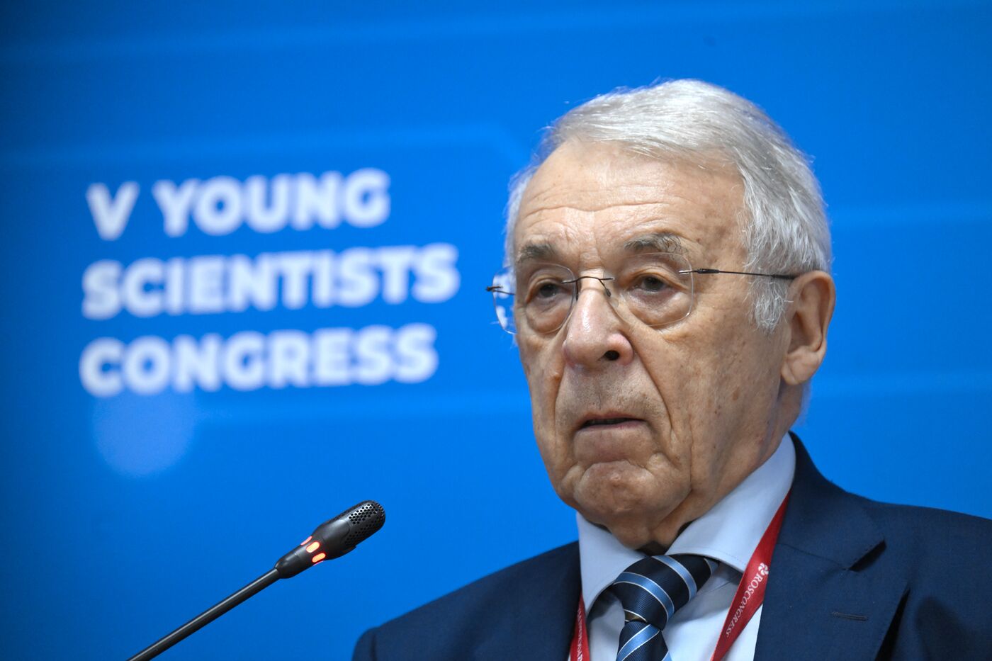 2025 Young Scientists Congress. Support of Applied Science at the Russian Science Foundation: Interaction Between Scientists and Business