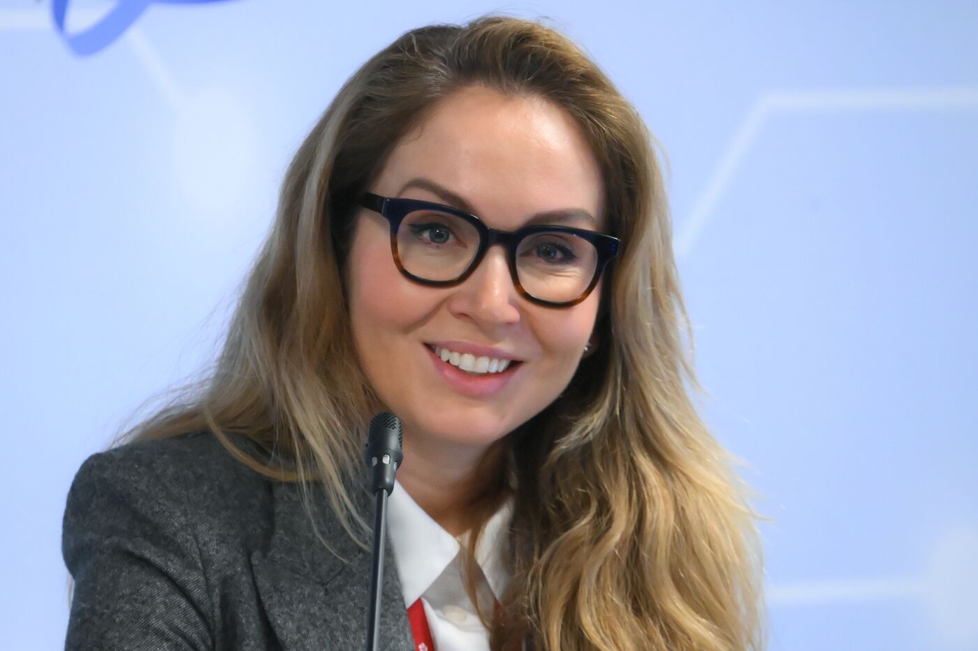 2025 Young Scientists Congress. Artificial Intelligence: A Tool for Scientists or a New Booster of Scientific Progress?