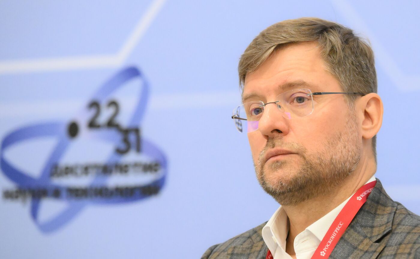 2025 Young Scientists Congress. The Regions as Regular Customers: Trajectory of the Scientific and Technological Development of Russia’s Regions