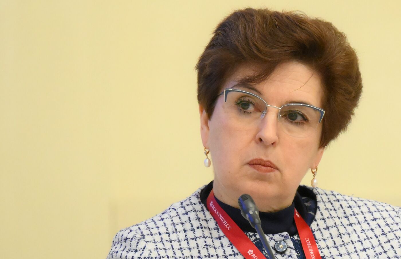 2025 Young Scientists Congress. The Regions as Regular Customers: Trajectory of the Scientific and Technological Development of Russia’s Regions