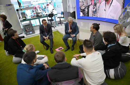 The 2025 Young Scientists Congress. Credit is mandatory when using the photo. Location: Russia, Federal territory 'Sirius'. Author: Vladimir Astapkovich. 2025 Young Scientists Congress