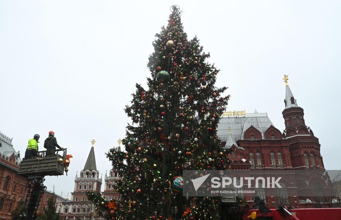 Russia New Year Season Preparations
