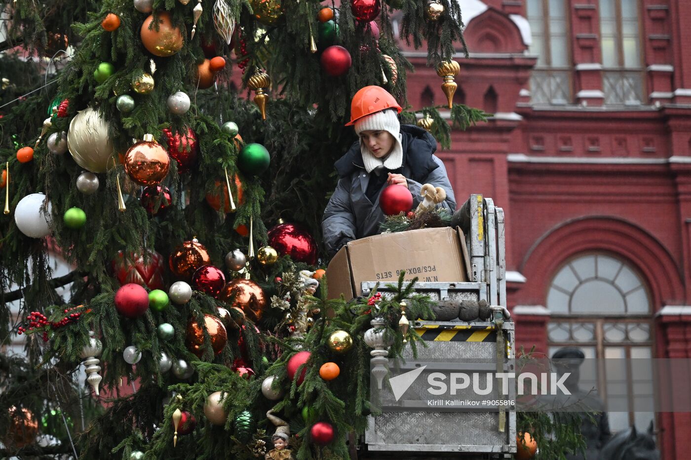 Russia New Year Season Preparations