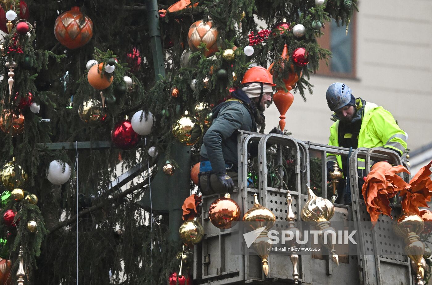 Russia New Year Season Preparations