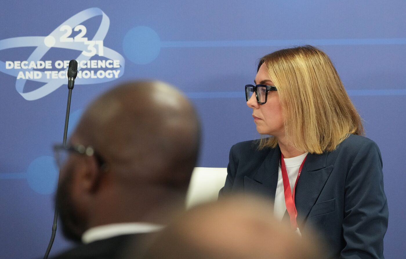 2025 Young Scientists Congress. Measuring Science and Technology Performance in BRICS Nations