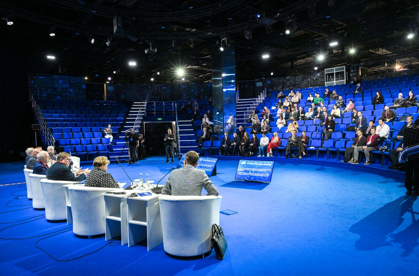 2025 Young Scientists Congress. Strategic Partnerships and Competition between University and Academic Research: How and Where Can Young Scientists Realize Their Potential?