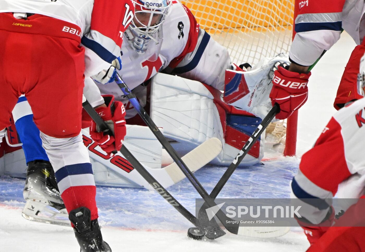 Russia Ice Hockey Kontinental League Dynamo - Lokomotiv