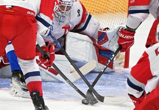 Russia Ice Hockey Kontinental League Dynamo - Lokomotiv