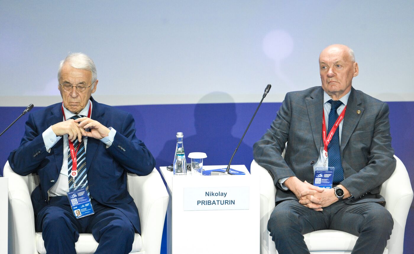 2025 Young Scientists Congress. Strategic Partnerships and Competition between University and Academic Research: How and Where Can Young Scientists Realize Their Potential?