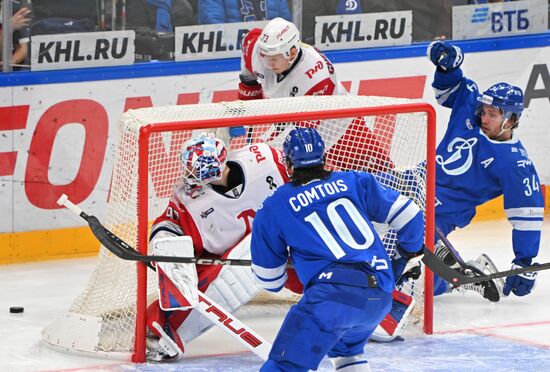 Russia Ice Hockey Kontinental League Dynamo - Lokomotiv