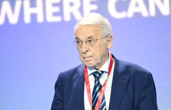 2025 Young Scientists Congress. Strategic Partnerships and Competition between University and Academic Research: How and Where Can Young Scientists Realize Their Potential?
