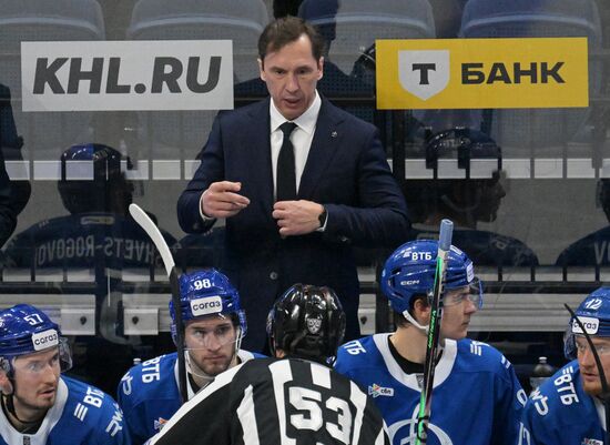 Russia Ice Hockey Kontinental League Dynamo - Lokomotiv