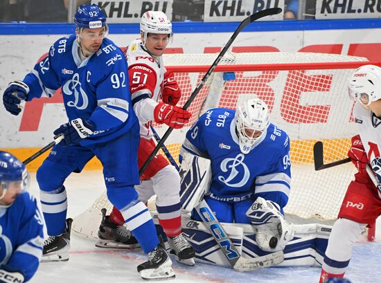 Russia Ice Hockey Kontinental League Dynamo - Lokomotiv