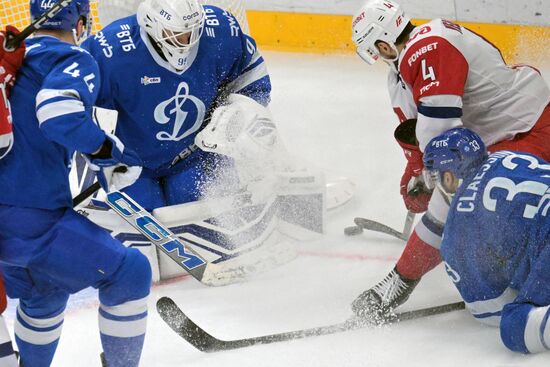 Russia Ice Hockey Kontinental League Dynamo - Lokomotiv