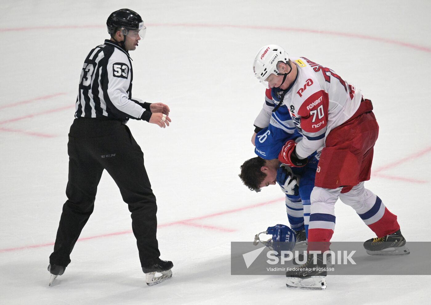 Russia Ice Hockey Kontinental League Dynamo - Lokomotiv