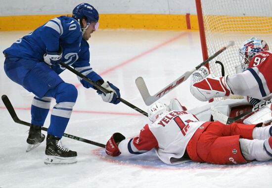 Russia Ice Hockey Kontinental League Dynamo - Lokomotiv