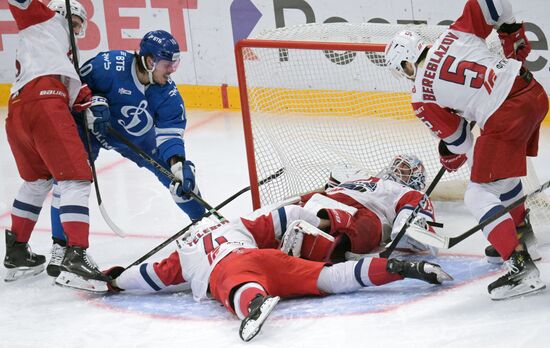 Russia Ice Hockey Kontinental League Dynamo - Lokomotiv