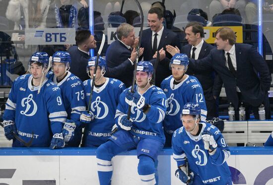 Russia Ice Hockey Kontinental League Dynamo - Lokomotiv