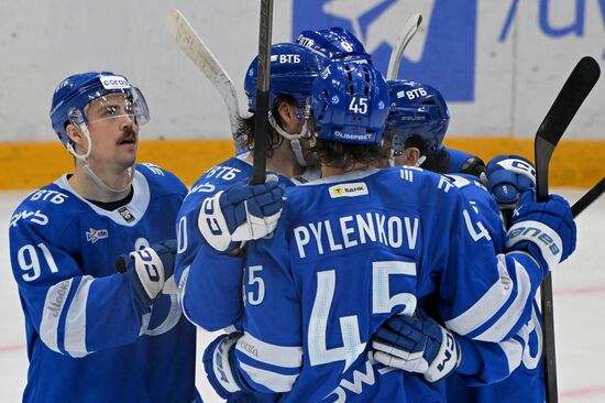 Russia Ice Hockey Kontinental League Dynamo - Lokomotiv