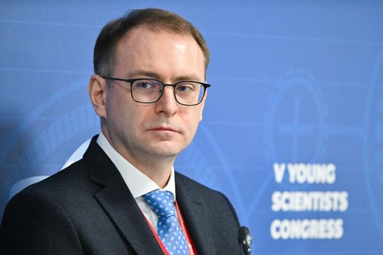 2025 Young Scientists Congress. On-the-Job Postgraduate Studies: Personnel for Technological Leadership