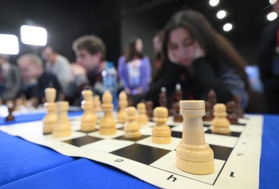 2025 Young Scientists Congress. Simultaneous chess display