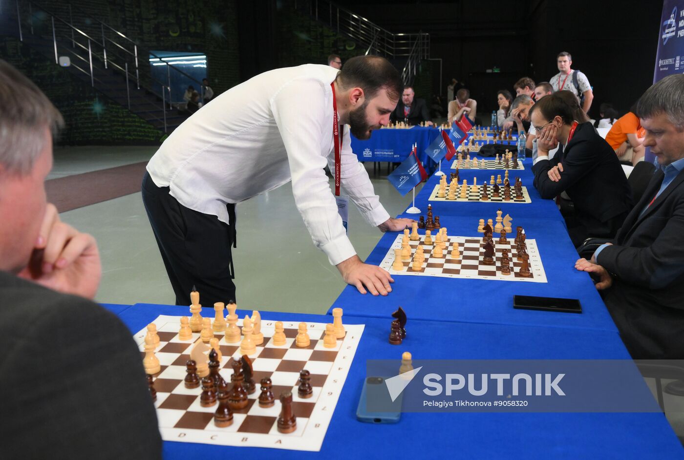 2025 Young Scientists Congress. Simultaneous chess display