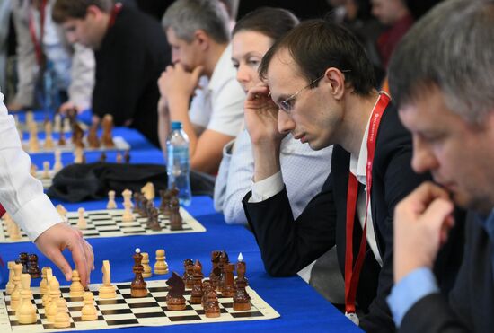 2025 Young Scientists Congress. Simultaneous chess display