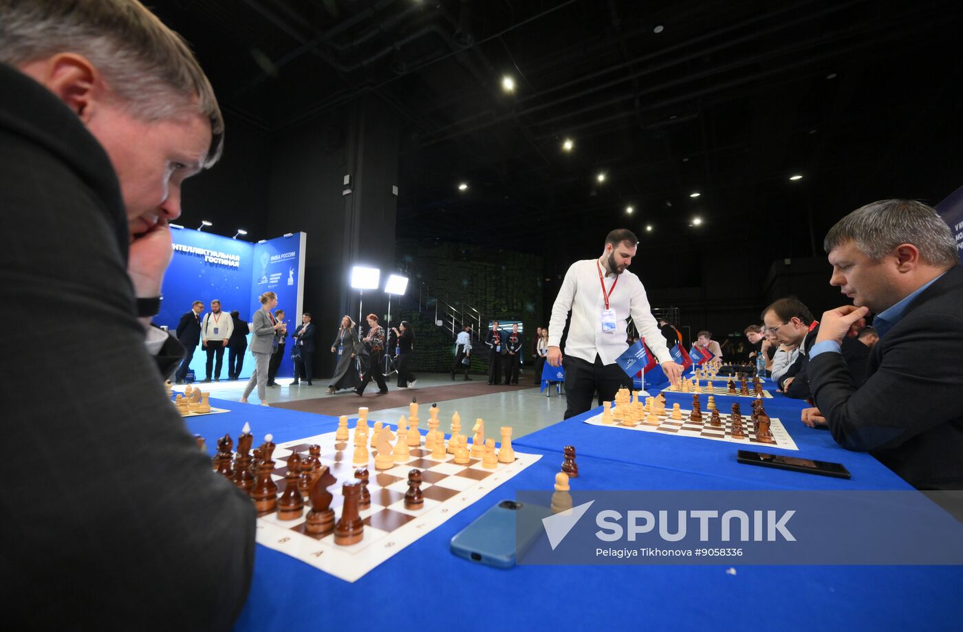 2025 Young Scientists Congress. Simultaneous chess display