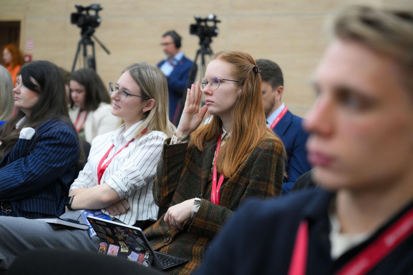 2025 Young Scientists Congress. The Shadows of AGI in Science and Education