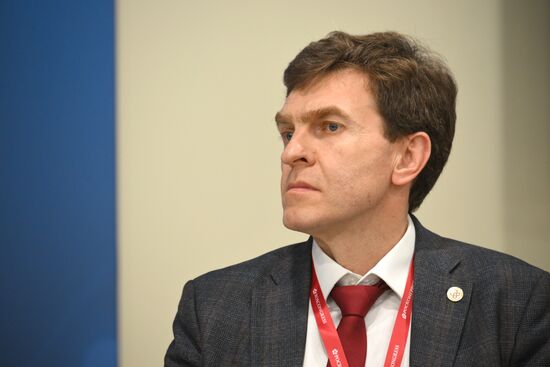The 2025 Young Scientists Congress. Internships During Studies: A Two-Way Street