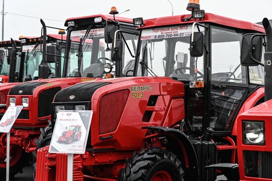 Russia Belarus MAZ Centre