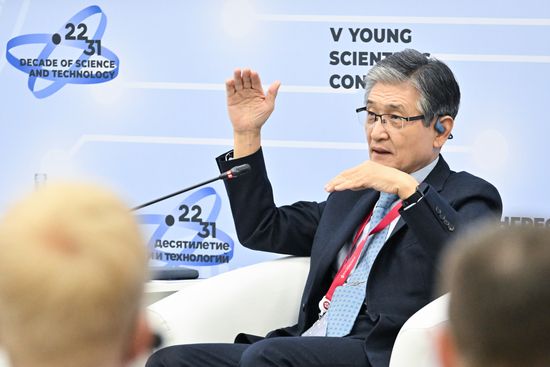 2025 Young Scientists Congress. Career Development Strategy in the Era of AI and Climate Crisis