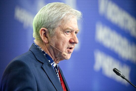 2025 Young Scientists Congress. The Role of Reverse Genetics in Developing Innovative Drugs