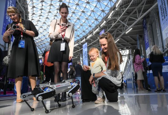 The 2025 Young Scientists Congress. Credit is mandatory when using the photo. Location: Russia, Federal territory 'Sirius'. Author: Ilya Pitalev. 2025 Young Scientists Congress