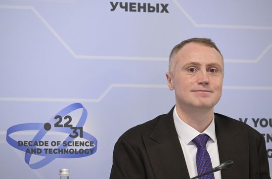 2025 Young Scientists Congress. Development of the Phygital Movement in Higher Education Institutions