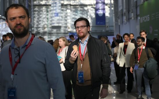 The 2025 Young Scientists Congress. Credit is mandatory when using the photo. Location: Russia, Federal territory 'Sirius'. Author: Pelagiya Tikhonova. 2025 Young Scientists Congress