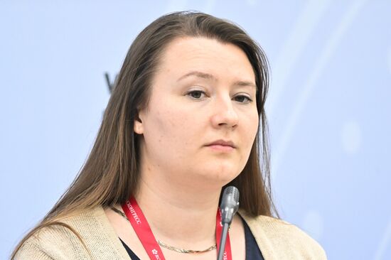 2025 Young Scientists Congress. Artificial Intelligence: A Future Full of Potential or a Threat to Humanity?