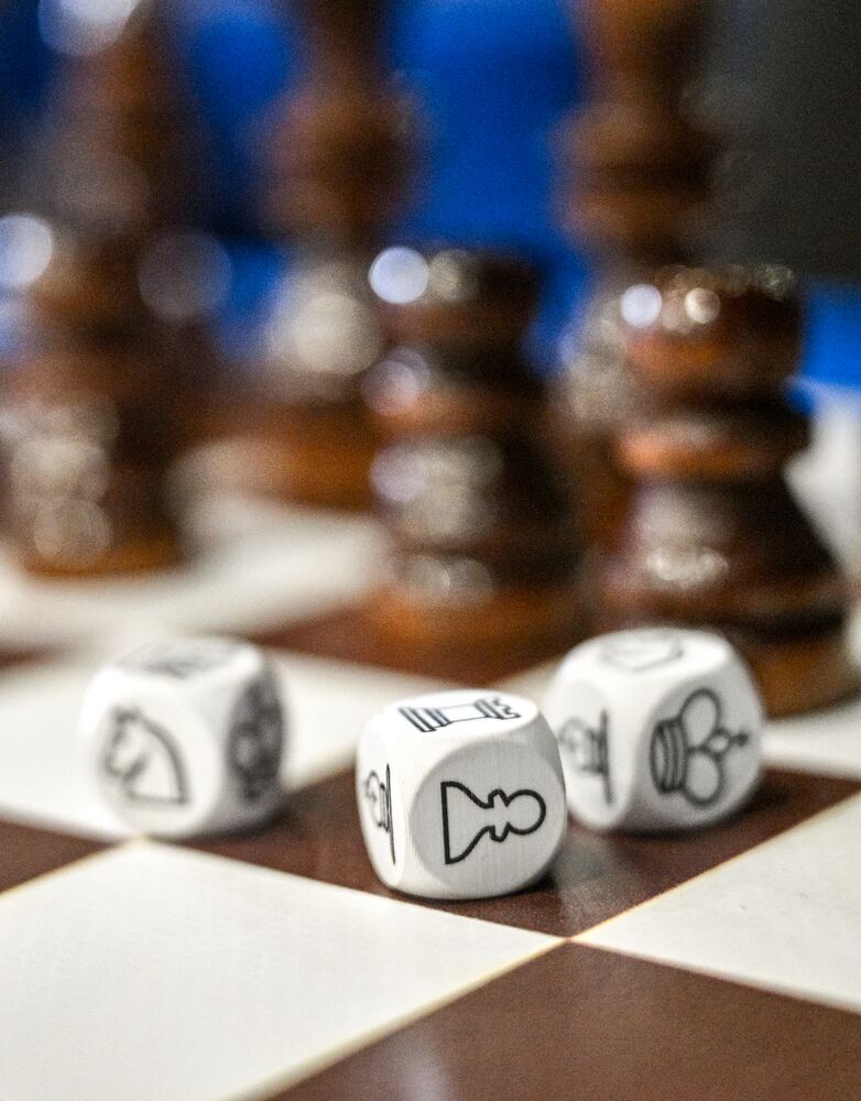 2025 Young Scientists Congress. Roscongress Dice Chess Cup