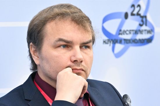 2025 Young Scientists Congress. Artificial Intelligence: A Future Full of Potential or a Threat to Humanity?