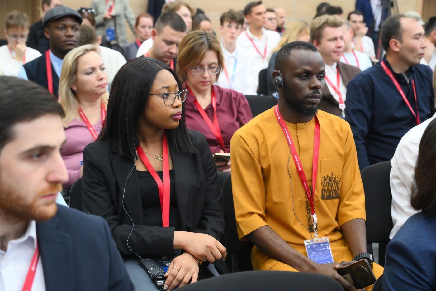 2025 Young Scientists Congress. Artificial Intelligence: A Future Full of Potential or a Threat to Humanity?