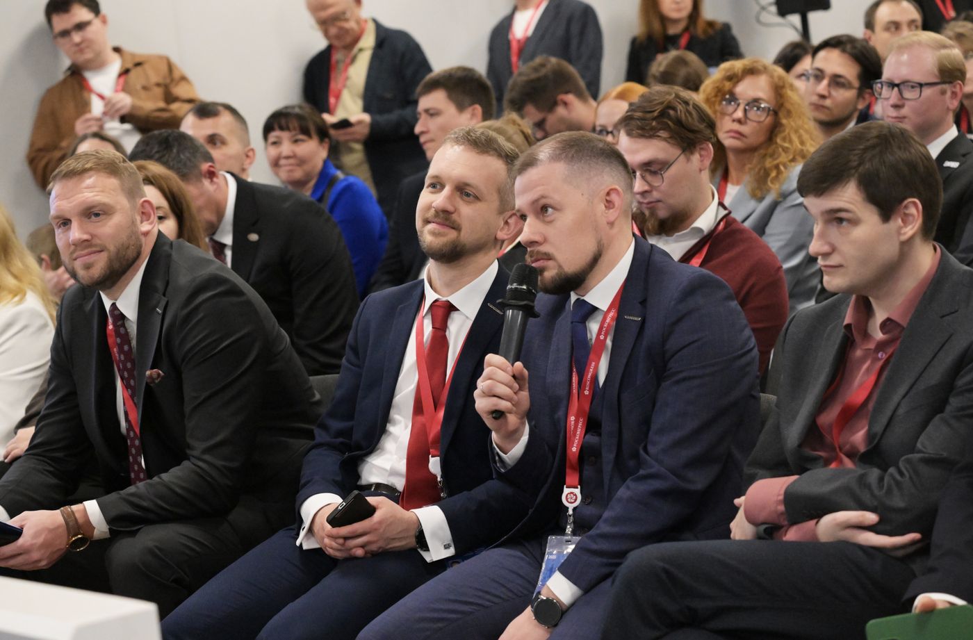 2025 Young Scientists Congress. Dialogue with Experts: ‘Good Cop, Bad Cop’ Experts to Roast Projects of Young Scientists Councils on Decade of Science and Technology Tasks