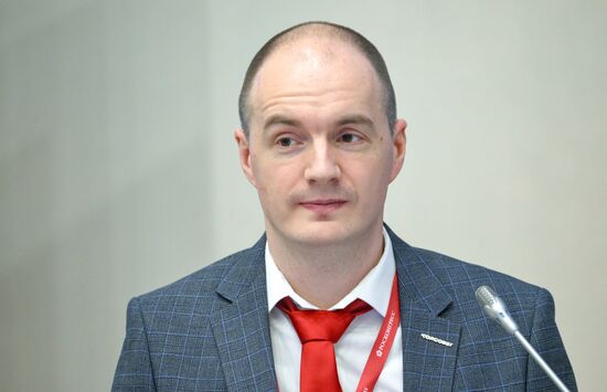 2025 Young Scientists Congress. Research Adviser – A Boss, Coach, or Educator?