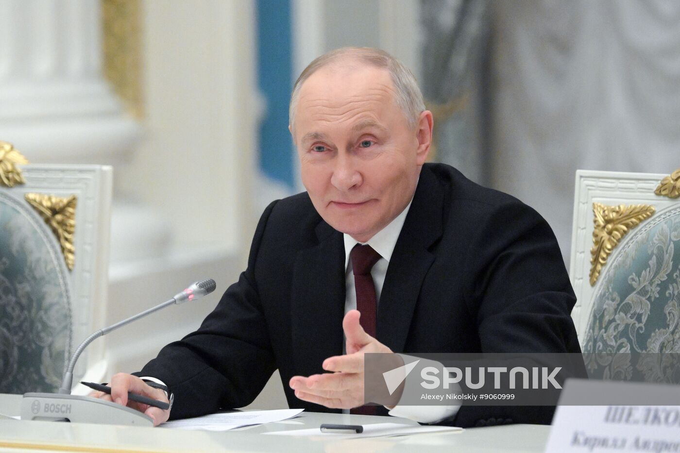 President Vladimir Putin meets with Young Scientists Congress participants