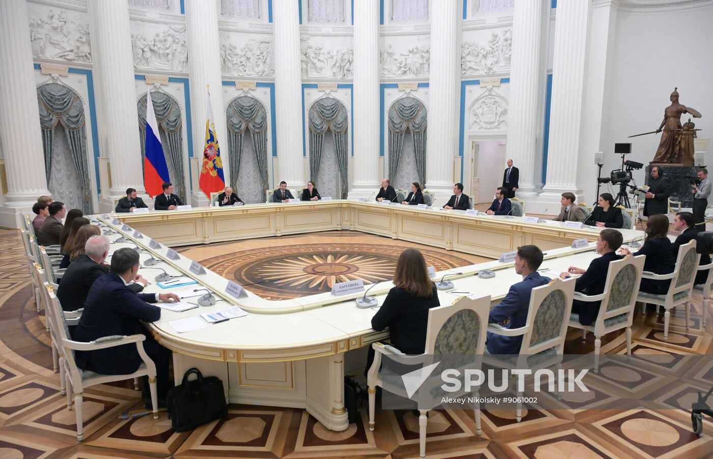 President Vladimir Putin meets with Young Scientists Congress participants