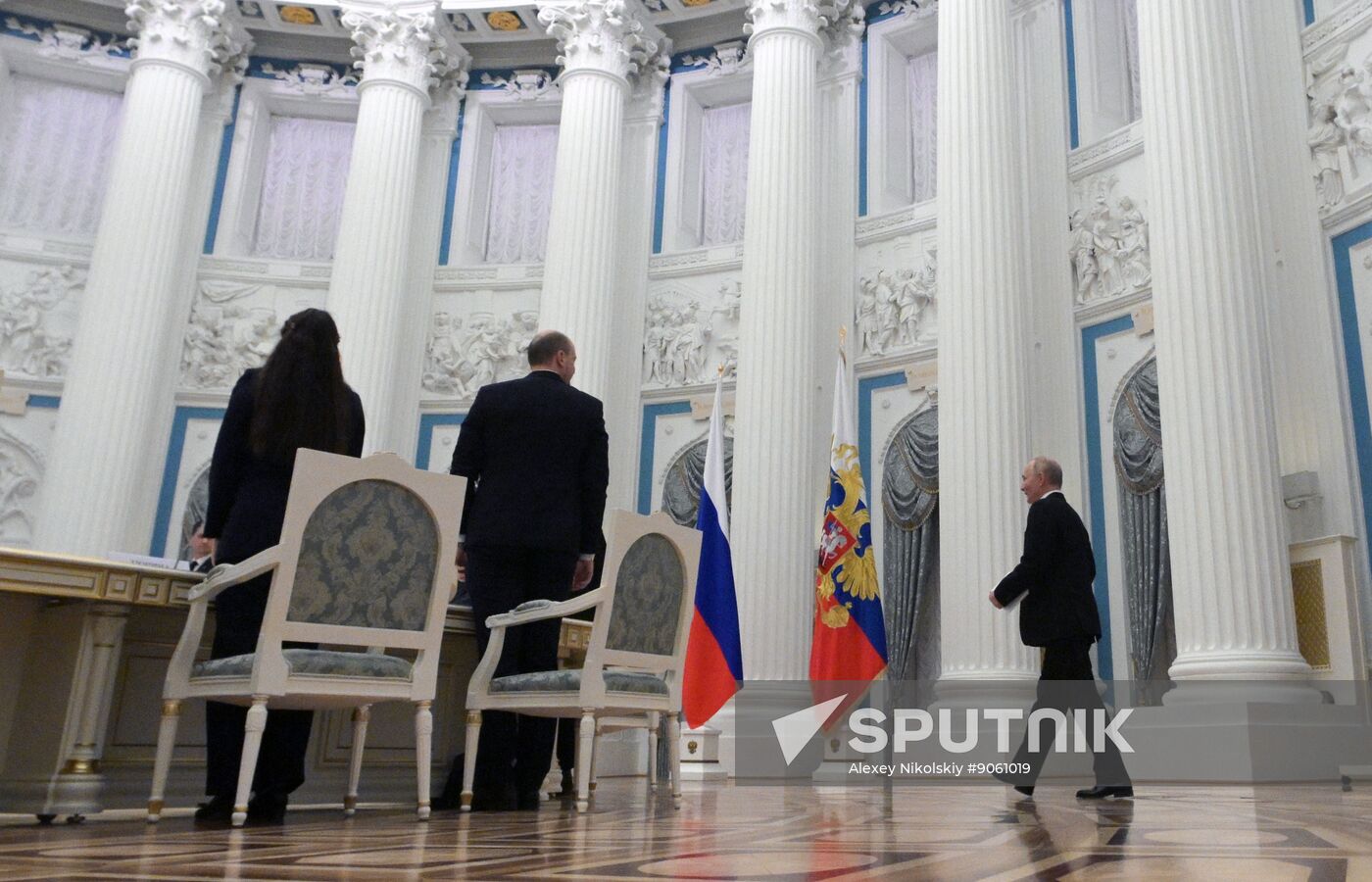 President Vladimir Putin meets with Young Scientists Congress participants
