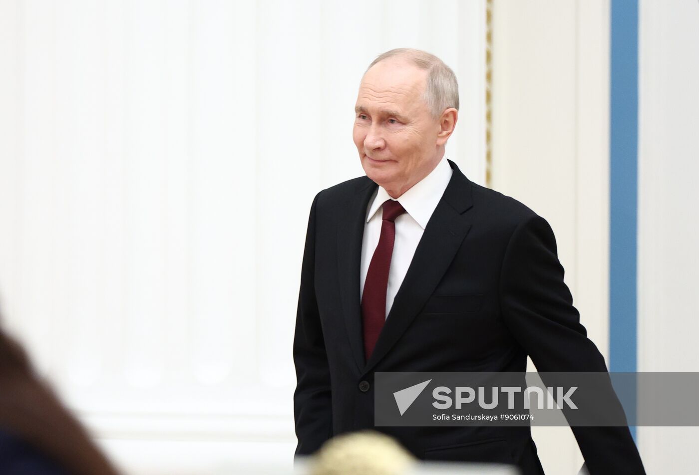 President Vladimir Putin meets with Young Scientists Congress participants