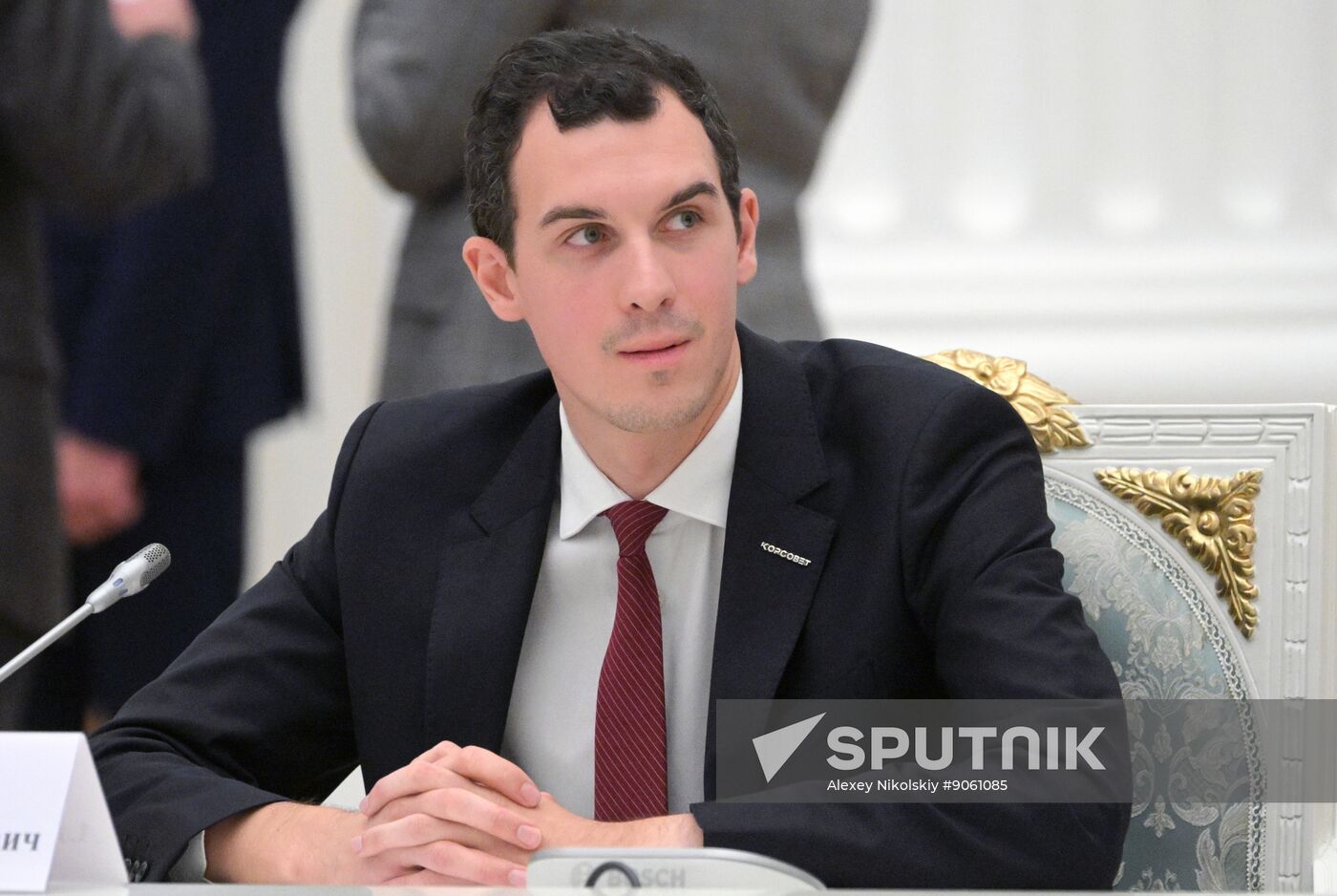 President Vladimir Putin meets with Young Scientists Congress participants