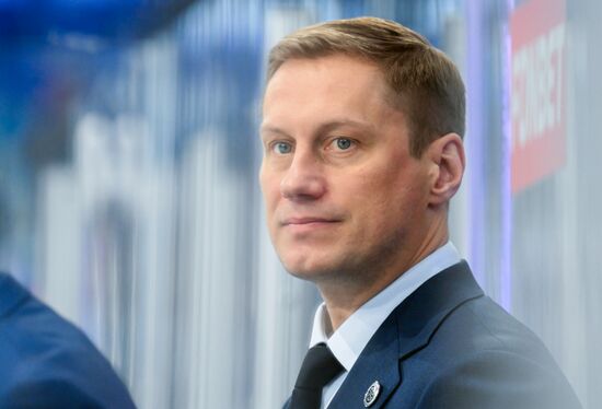 Russia Ice Hockey Kontinental League Sibir - Avtomobilist