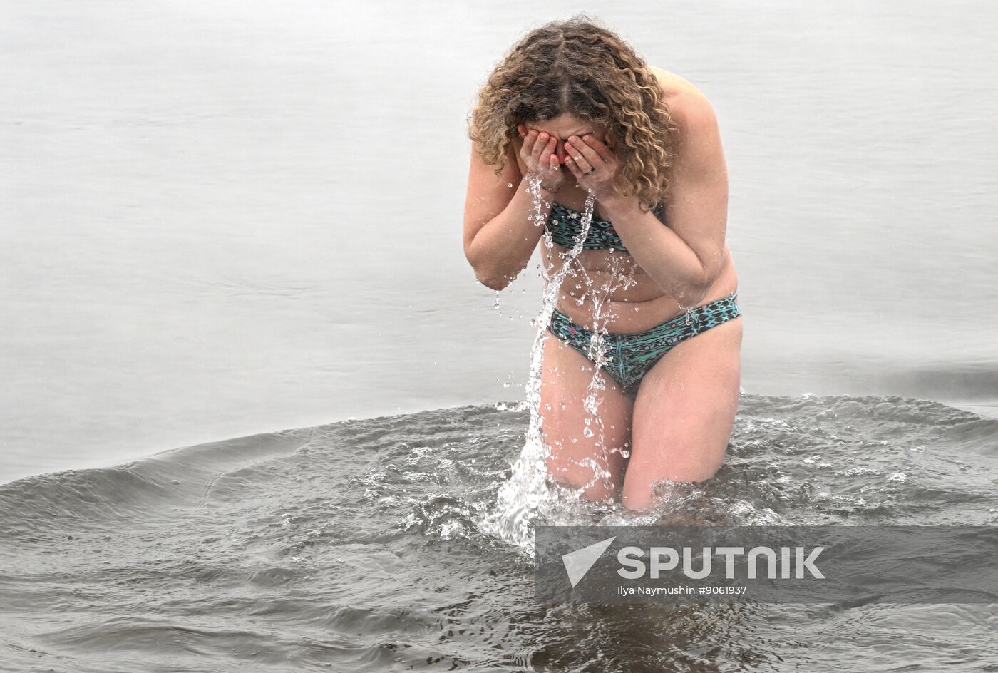 Russia Winter Swimming