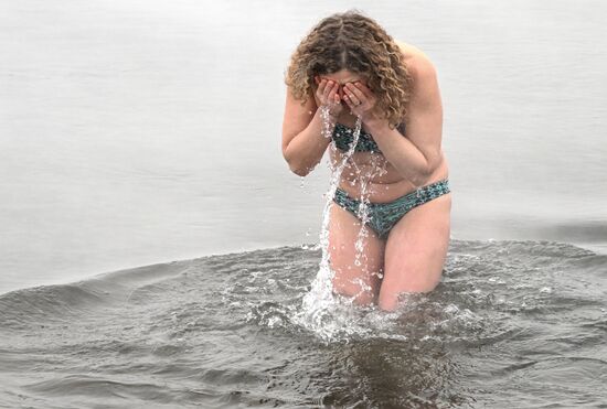 Russia Winter Swimming